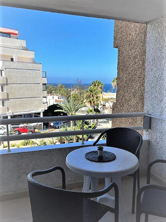 Borinquen Studio Apartment Playa Fanabe Exterior photo